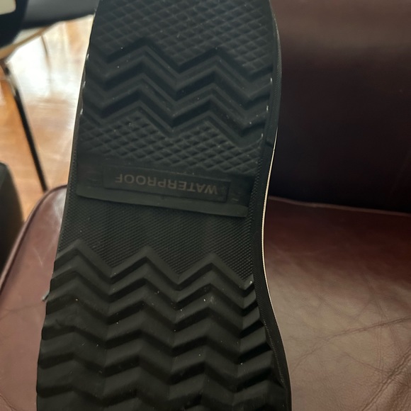 Black Sorel waterproof ladies boots size 10 - Picture 3 of 6